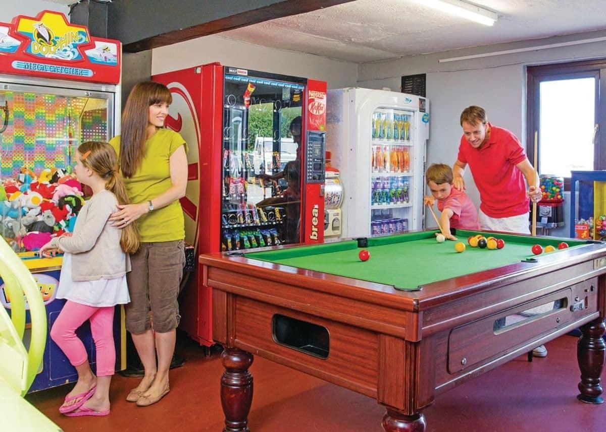White Tower Holiday Park Llandwrog Luaran gambar